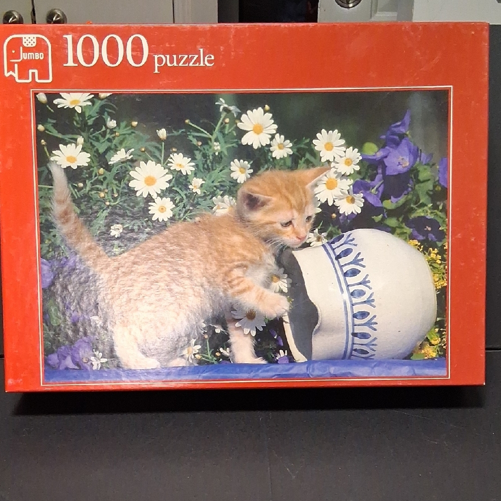 Cute Kitten and Flowers 1000 Piece Puzzle